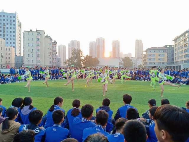 精彩舞蹈 (2).jpg