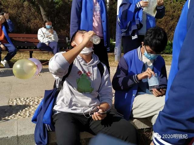 微信图片_20201123202328.jpg